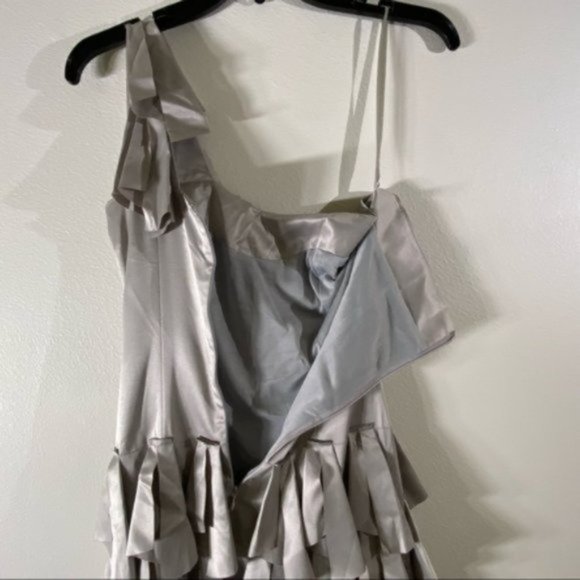 Rare Opulence Origami Dress in Gray. UK 8. Approximately US size 4. - Picture 3 of 12